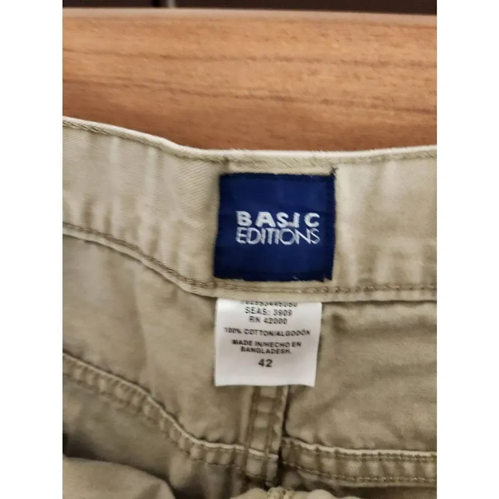 Basic Edition tan cargo shorts size 42